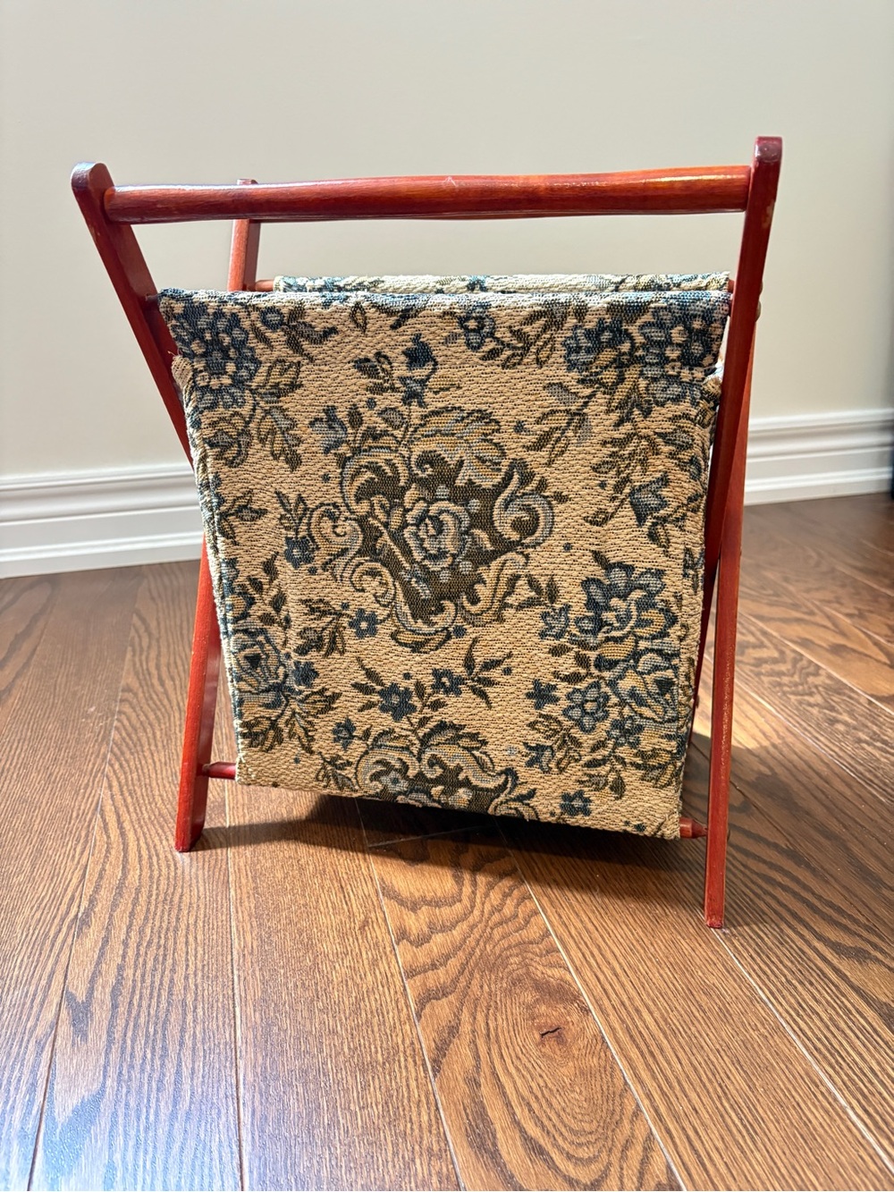 Vintage Tapestry Knitting Sewing Basket w/ Fold Up Wooden Stand Magazine Rack